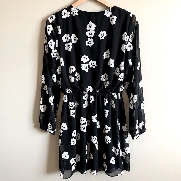 𝅺Express Floral Tunic - Picture 6 of 11
